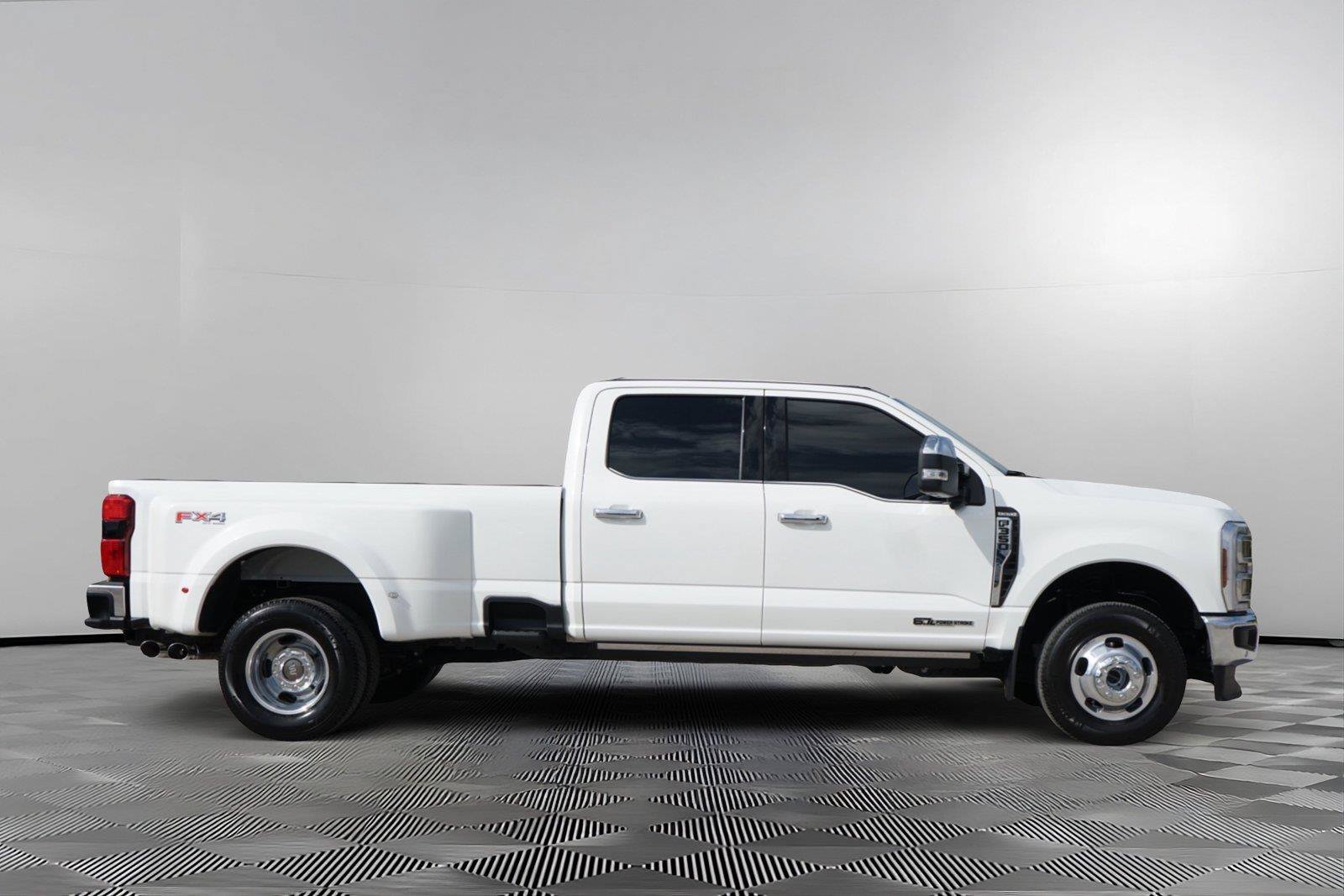 Certified 2025 Ford F350 King Ranch w/ Chrome Package AWD/4WD image 4
