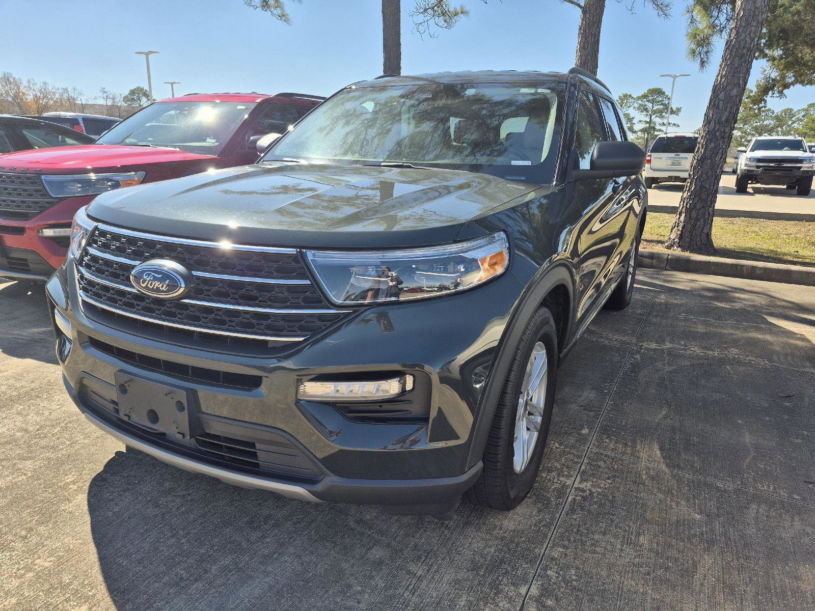 Certified 2022 Ford Explorer XLT w/ Equipment Group 202A