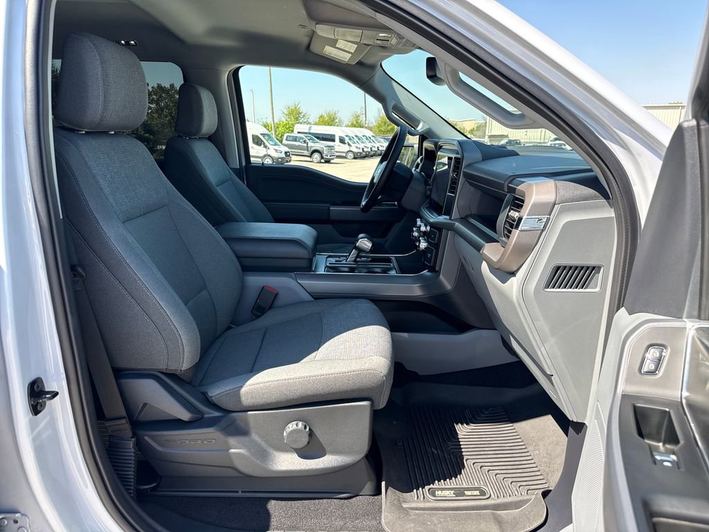 Certified 2025 Ford F150 Lightning XLT image 27