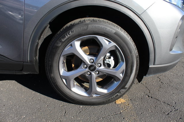Certified 2025 Ford Escape ST-Line Select AWD/4WD image 20