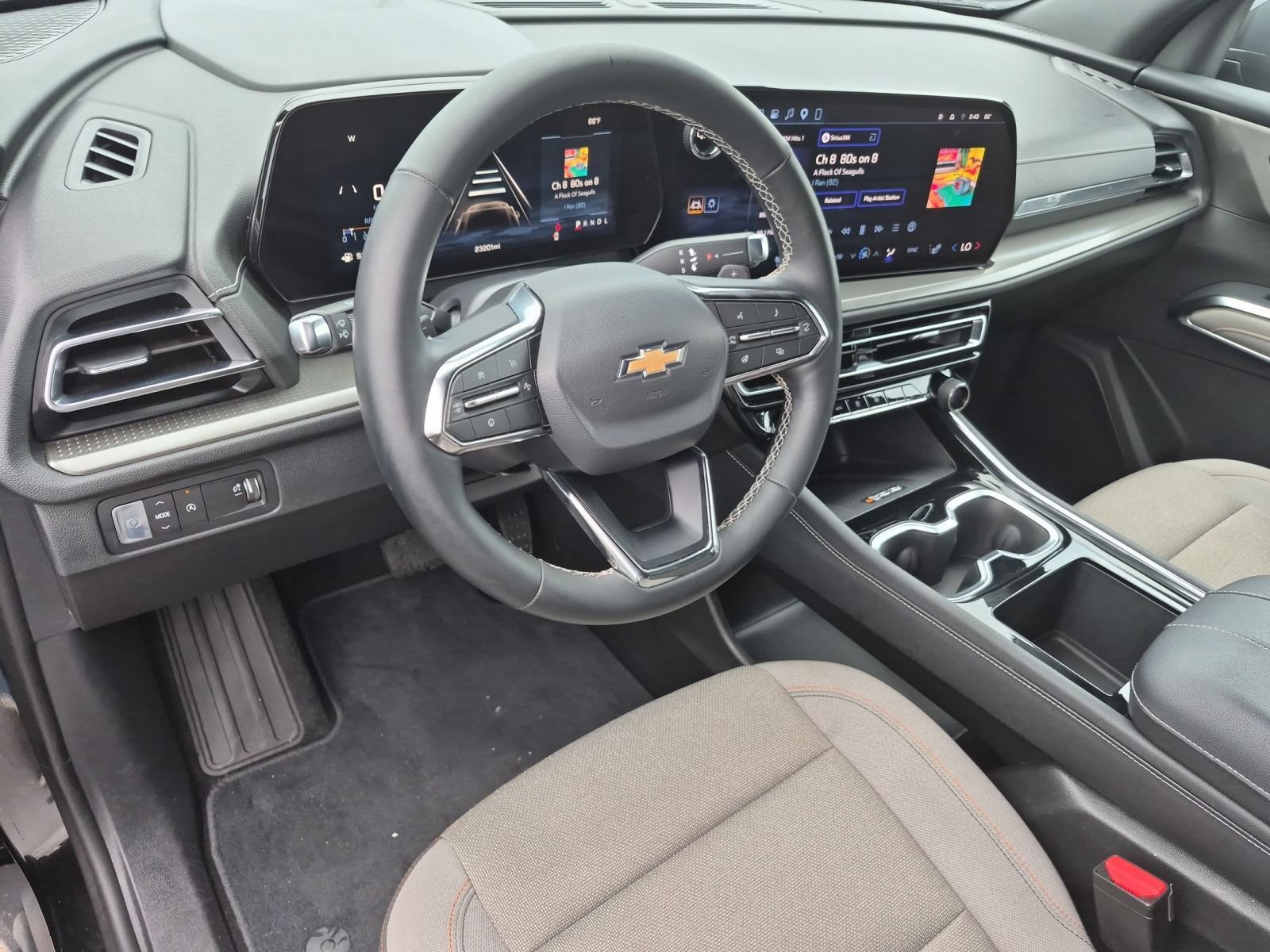 Used 2026 Chevrolet Traverse LT w/ Driver Confidence Package FWD image 11