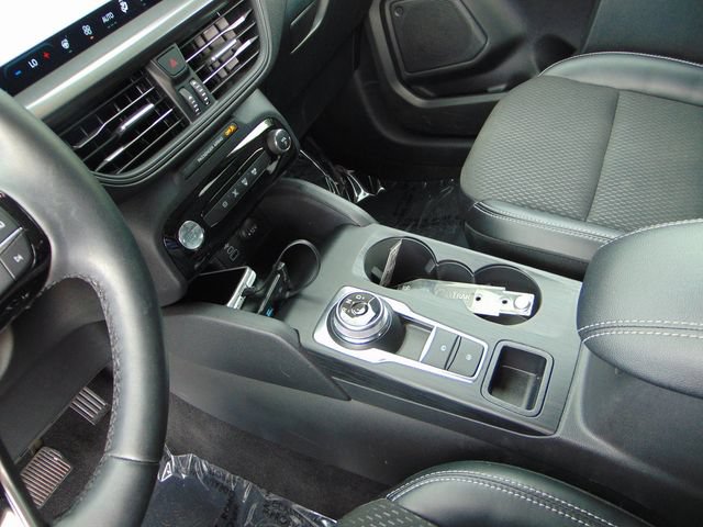 Certified 2026 Ford Escape SE FWD image 14