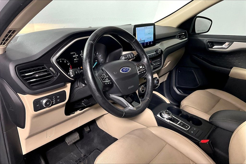 Certified 2020 Ford Escape SEL FWD image 13