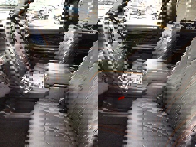 Certified 2023 Ford Expedition Max Platinum image 9