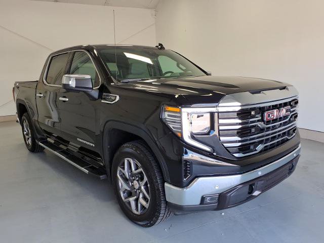 Used 2024 GMC Sierra 1500 SLT w/ SLT Premium Plus Package AWD/4WD image 1