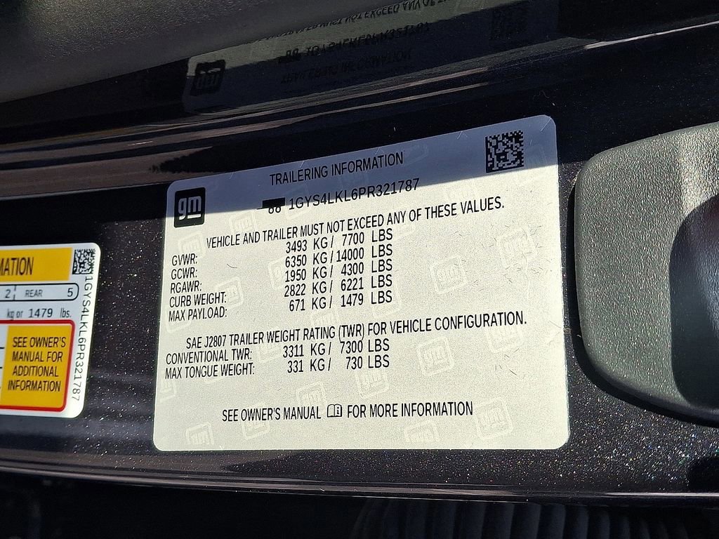 Used 2023 Cadillac Escalade ESV Premium Luxury w/ Performance Package image 29