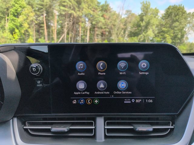 Used 2024 Chevrolet Trax RS w/ Driver Confidence Package FWD image 39