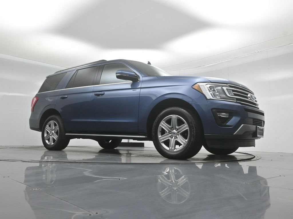 Certified 2019 Ford Expedition XLT w/ Equipment Group 202A RWD image 4