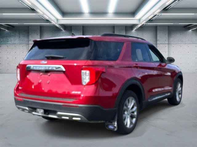 Certified 2023 Ford Explorer XLT w/ Equipment Group 202A AWD/4WD image 5