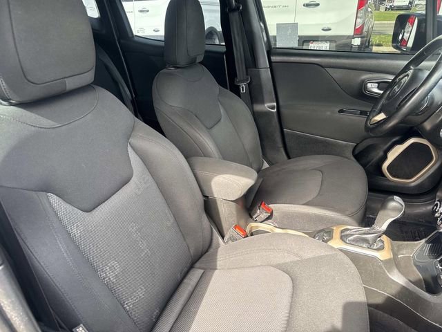 Used 2017 Jeep Renegade Latitude image 35