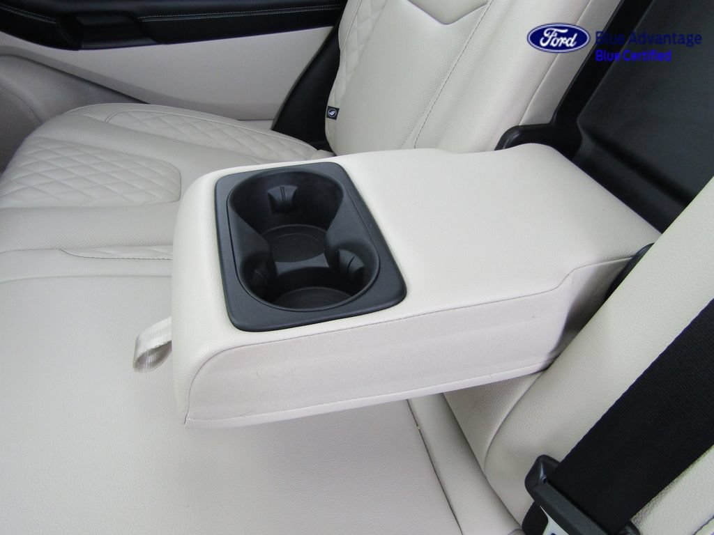 Certified 2024 Ford Edge Titanium w/ Equipment Group 301A AWD/4WD image 21