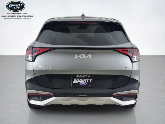 Used 2024 Kia Sportage LX AWD/4WD image 4