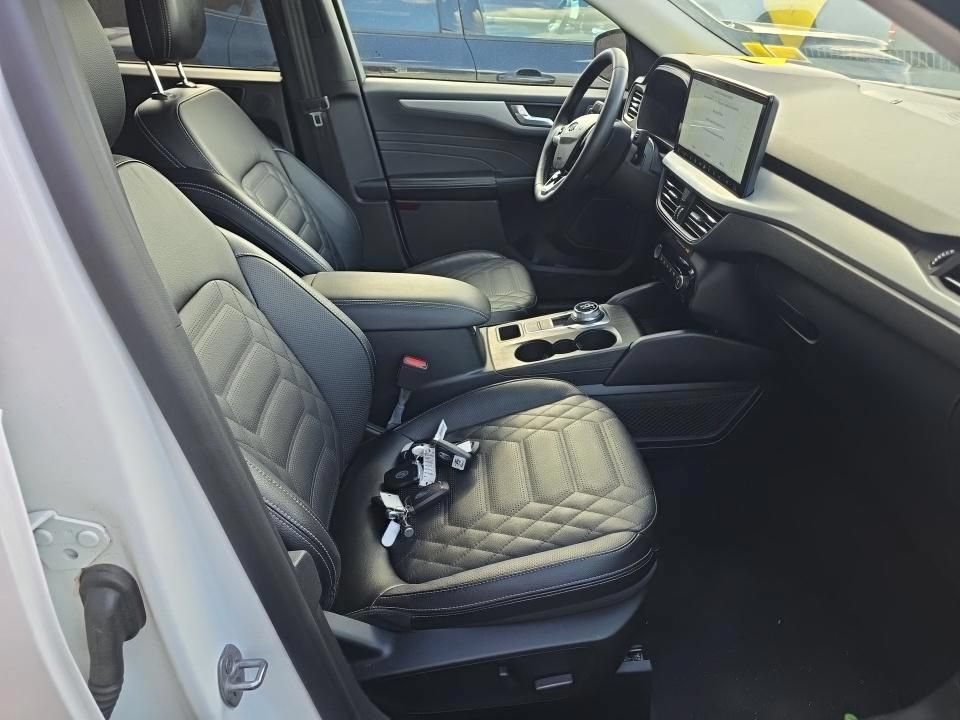Certified 2023 Ford Escape Platinum w/ Premium Technology Package AWD/4WD image 8