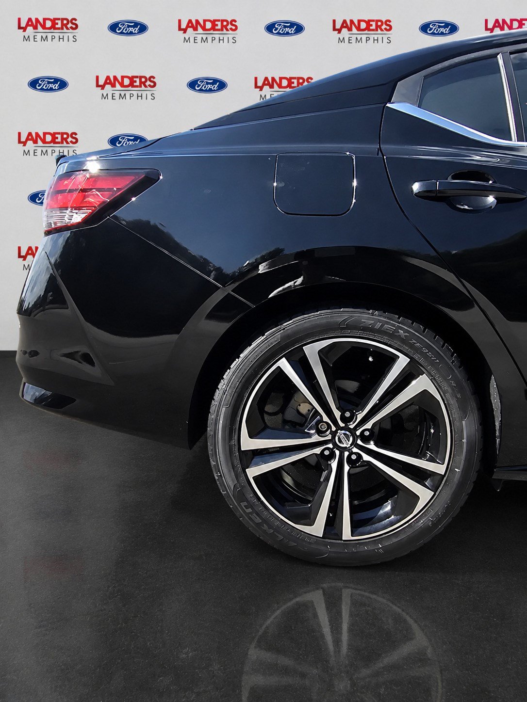 Used 2020 Nissan Sentra SR FWD image 6
