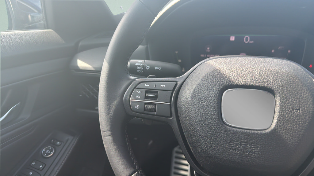 Used 2023 Honda Accord Sport image 35