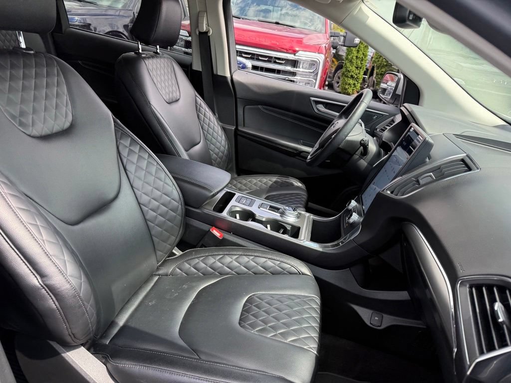 Certified 2024 Ford Edge Titanium AWD/4WD image 13