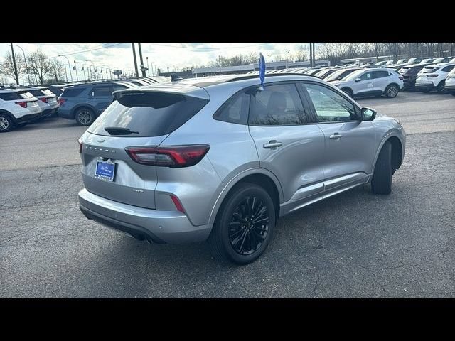 Certified 2023 Ford Escape ST-Line Elite AWD/4WD image 4