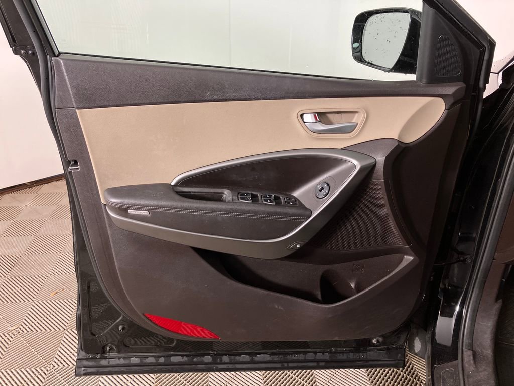 Used 2017 Hyundai Santa Fe Sport image 18