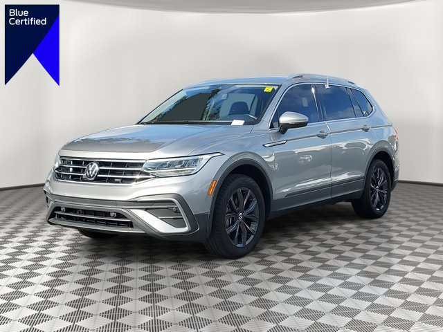 Used 2022 Volkswagen Tiguan SE w/ Panoramic Sunroof Package
