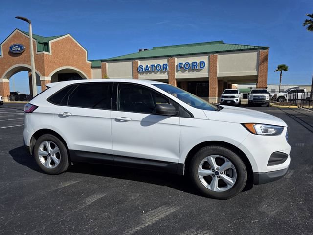 Certified 2021 Ford Edge SE image 2