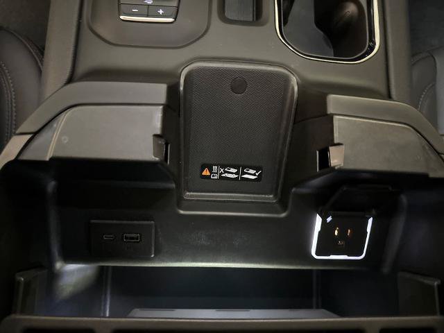 Used 2025 GMC Sierra 1500 AT4 w/ AT4 Premium Package AWD/4WD image 30