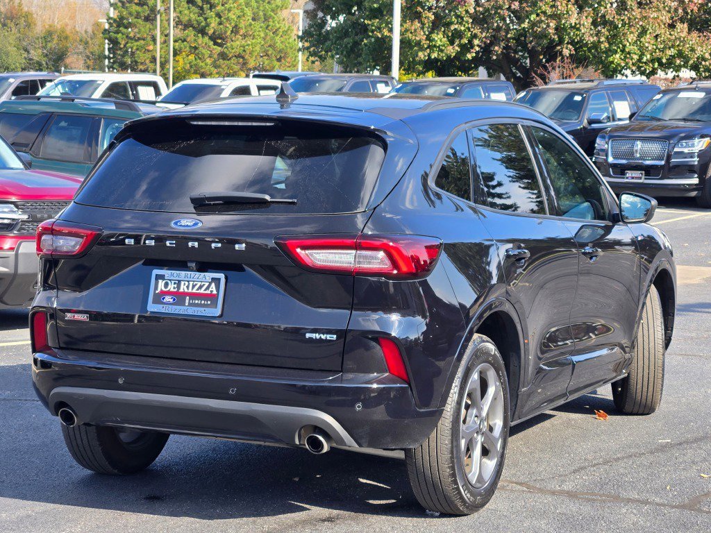 Certified 2023 Ford Escape ST-Line w/ Tech Pack #1 image 9