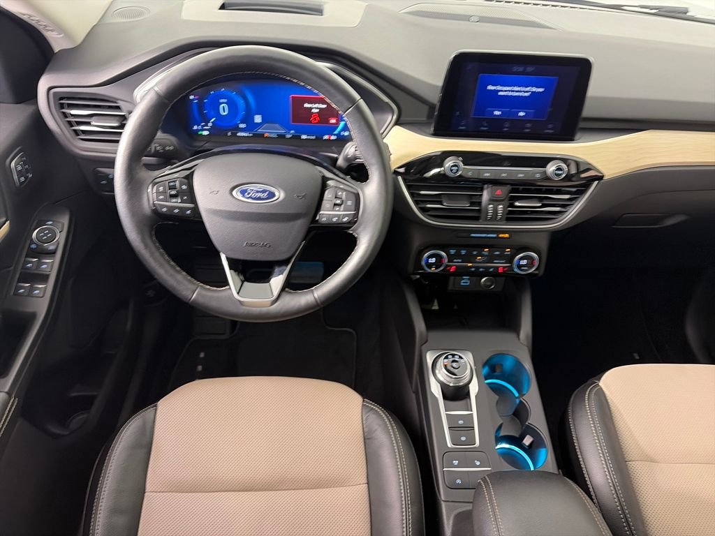 Certified 2021 Ford Escape Titanium w/ Titanium Elite Package image 13