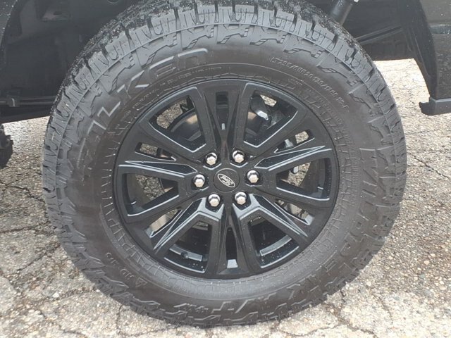 Certified 2025 Ford F150 Platinum w/ Equipment Group 702A High AWD/4WD image 24