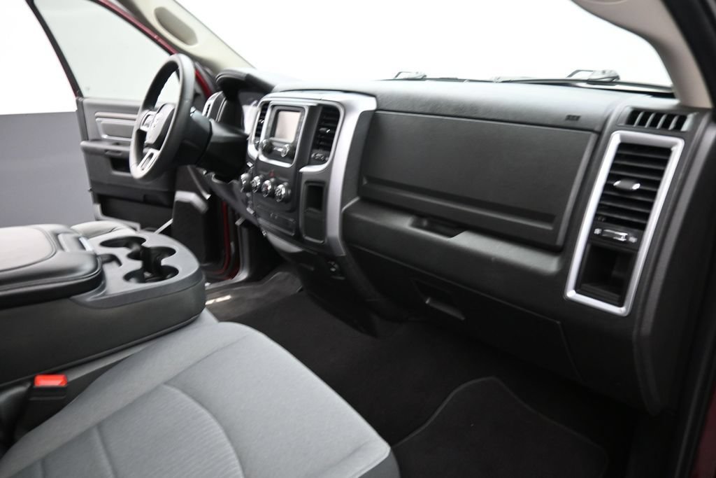 Used 2024 RAM 1500 Classic SLT AWD/4WD image 10