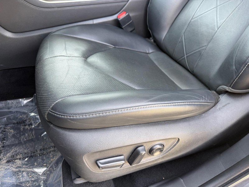 Used 2022 Toyota Highlander Platinum image 28