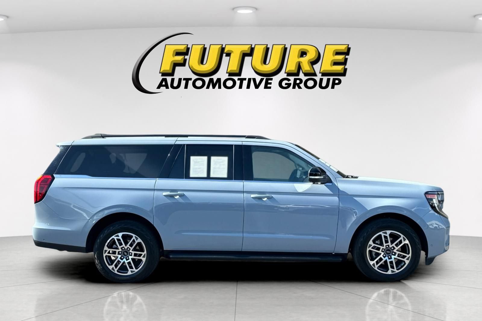 Certified 2025 Ford Expedition Max Active AWD/4WD image 2