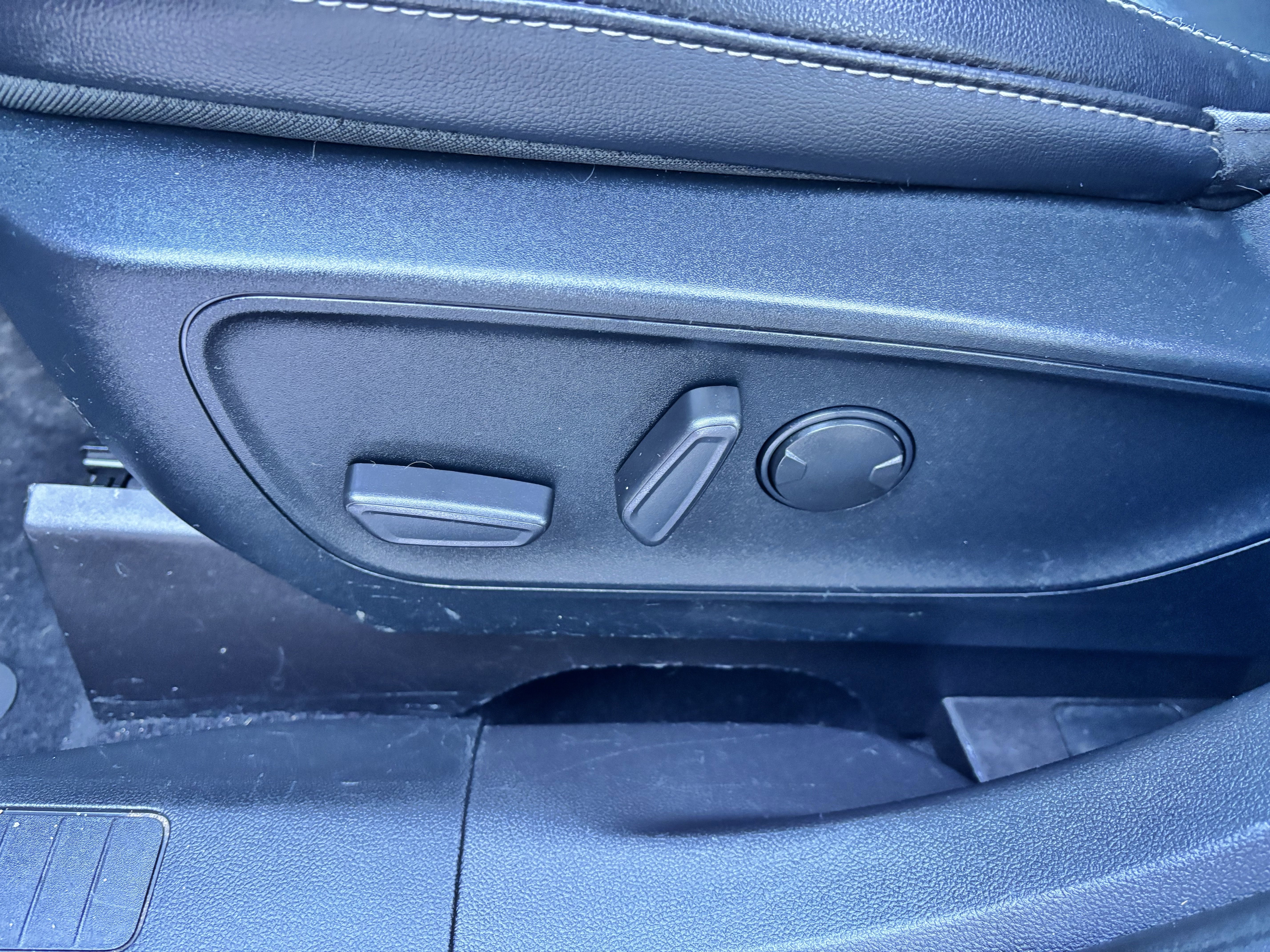 Certified 2021 Ford Escape SEL w/ Technology Package image 20