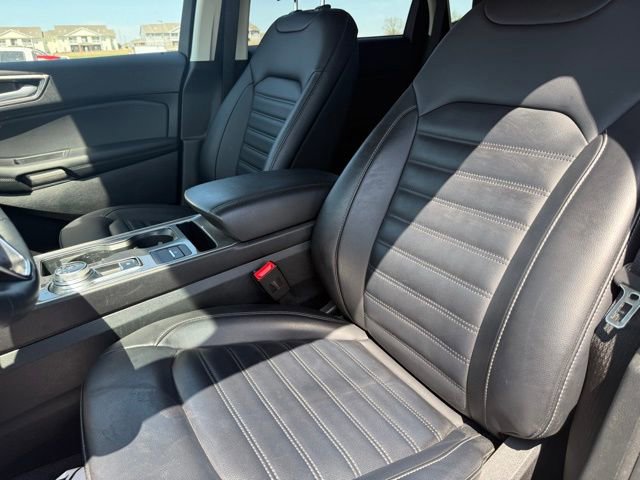 Certified 2024 Ford Edge SEL w/ Convenience Package AWD/4WD image 11