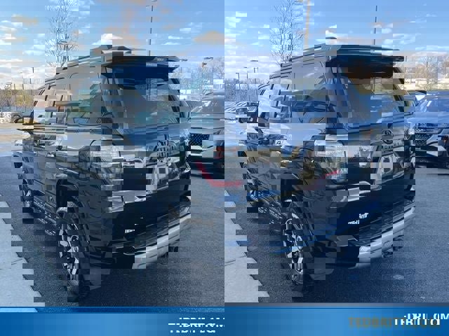 Used 2021 Toyota 4Runner TRD Off-Road Premium image 3