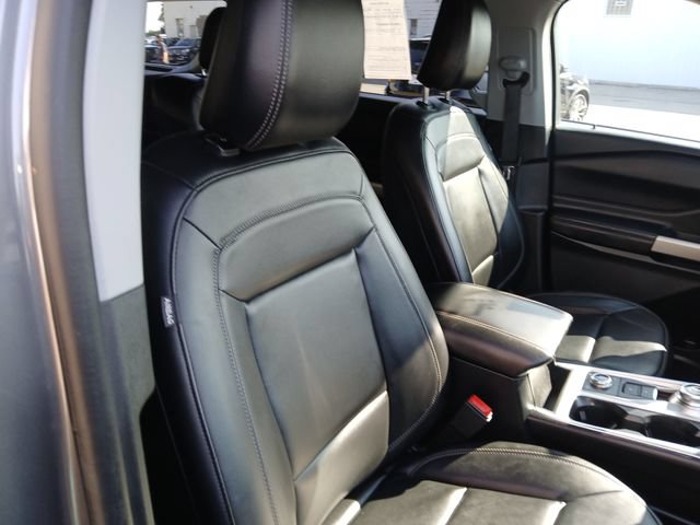 Certified 2023 Ford Explorer XLT w/ Equipment Group 202A AWD/4WD image 50