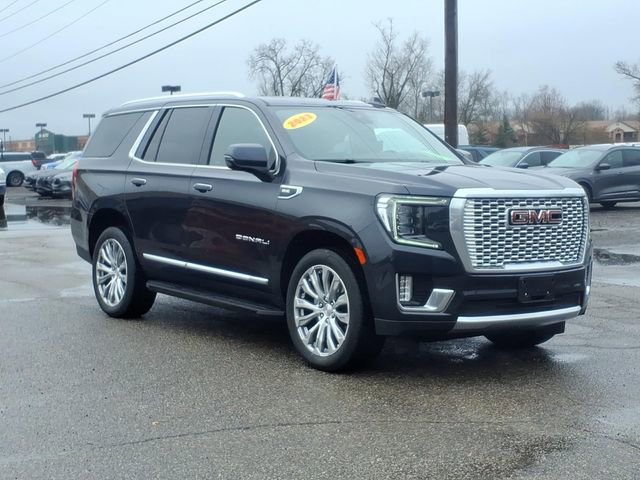 Used 2023 GMC Yukon Denali w/ LPO, Floor Liner Package image 5