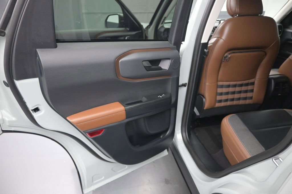 Certified 2023 Ford Bronco Sport Outer Banks w/ Tech Package AWD/4WD image 11