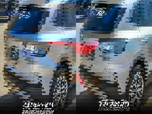 Certified 2022 Ford Escape SEL w/ Technology Package AWD/4WD image 6