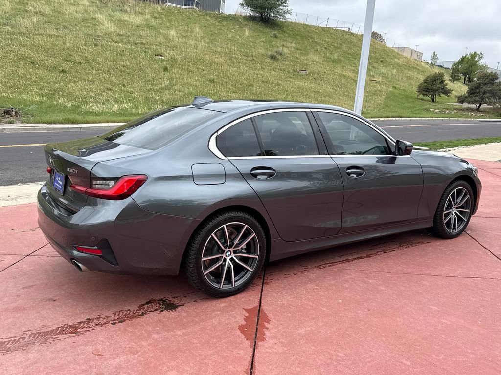 Used 2019 BMW 330i xDrive Sedan w/ Premium Package AWD/4WD image 7