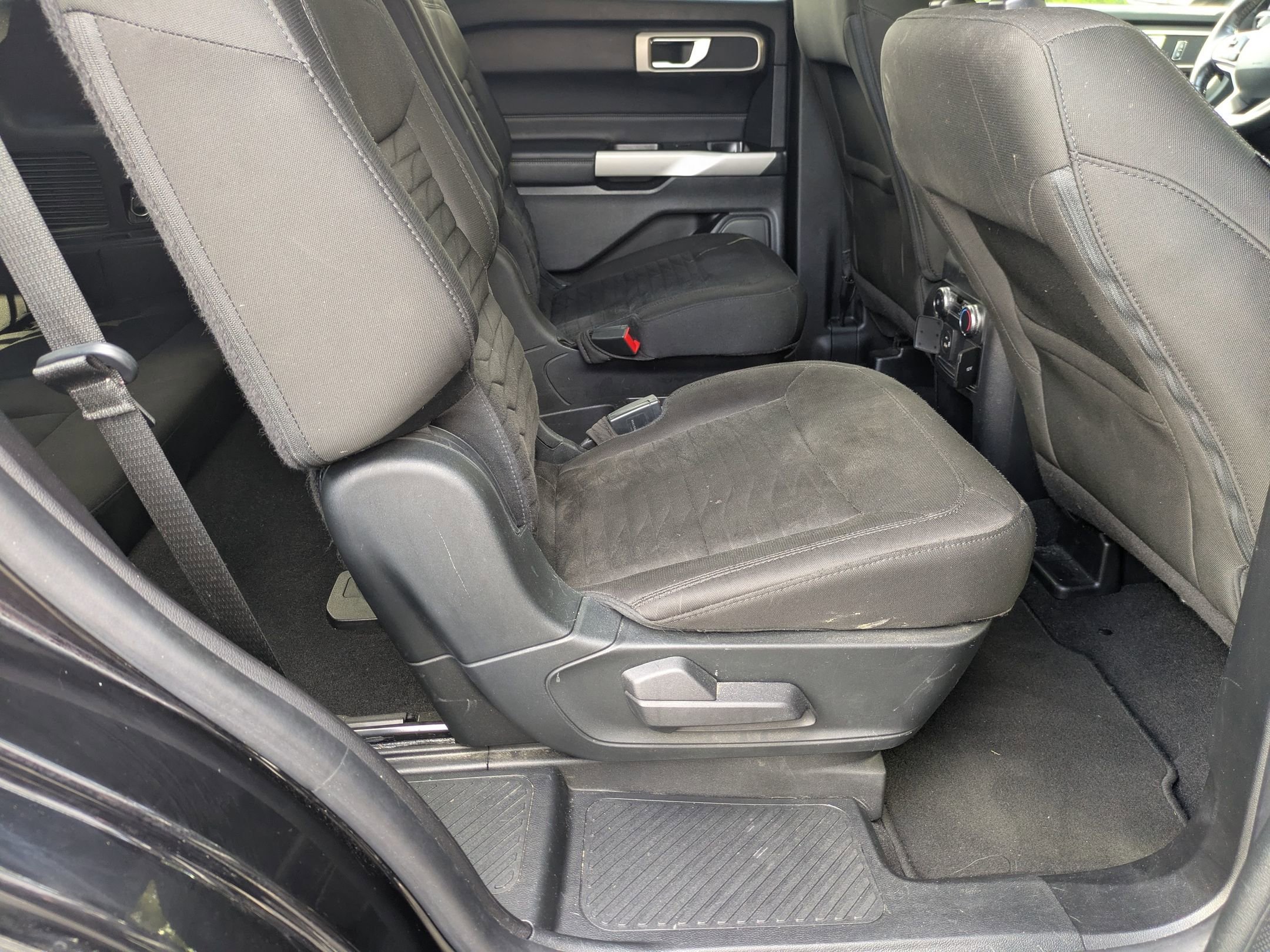 Certified 2021 Ford Explorer XLT image 34