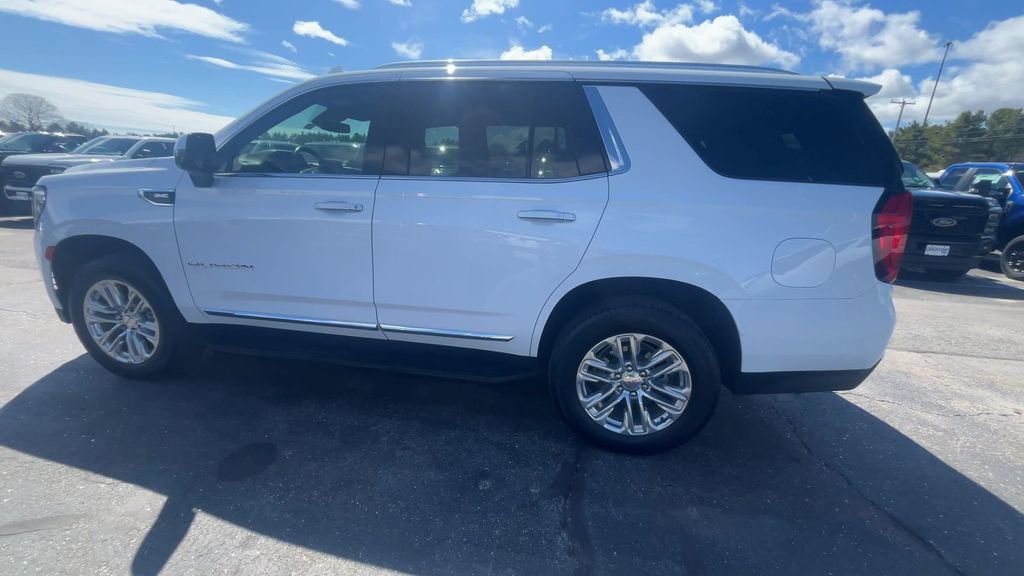 Used 2023 GMC Yukon SLT w/ SLT Luxury Package AWD/4WD image 17