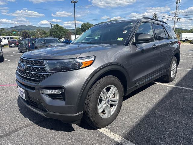 Certified 2022 Ford Explorer XLT w/ Equipment Group 202A image 7