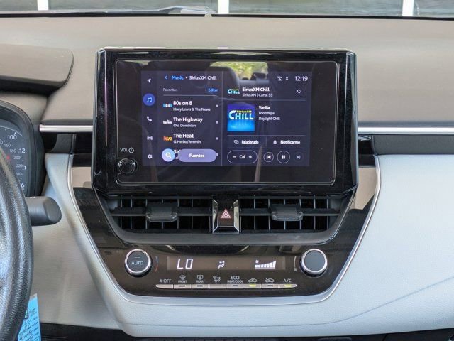 Used 2025 Toyota Corolla LE FWD image 16