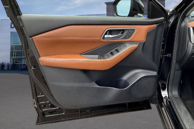Used 2024 Nissan Rogue Platinum FWD image 19