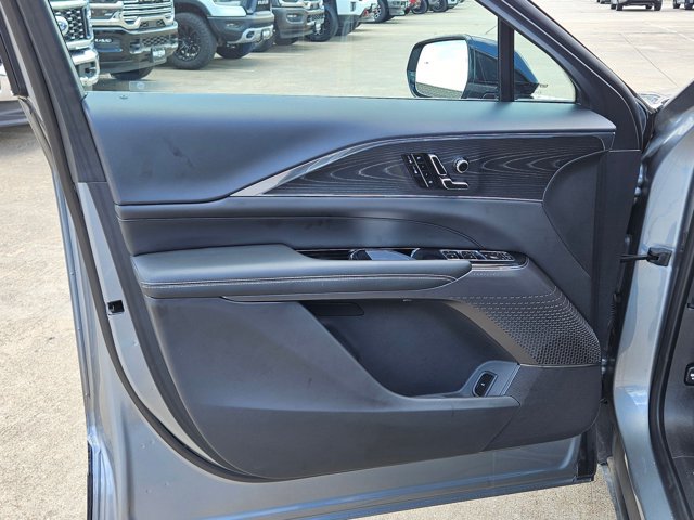 Used 2024 Cadillac Lyriq Sport RWD image 11