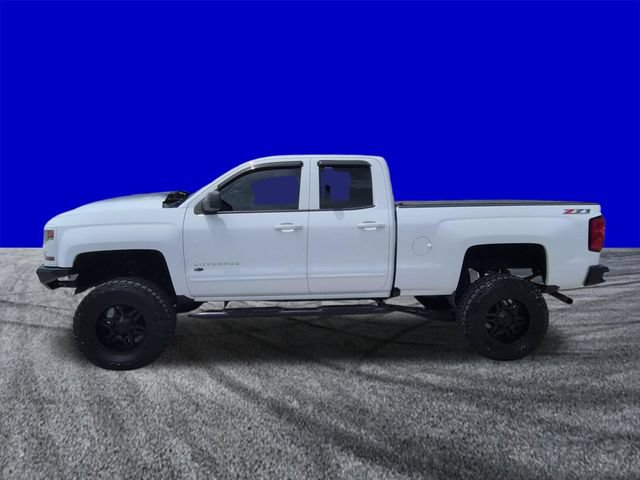 Used 2017 Chevrolet Silverado 1500 LT w/ All Star Edition AWD/4WD image 7