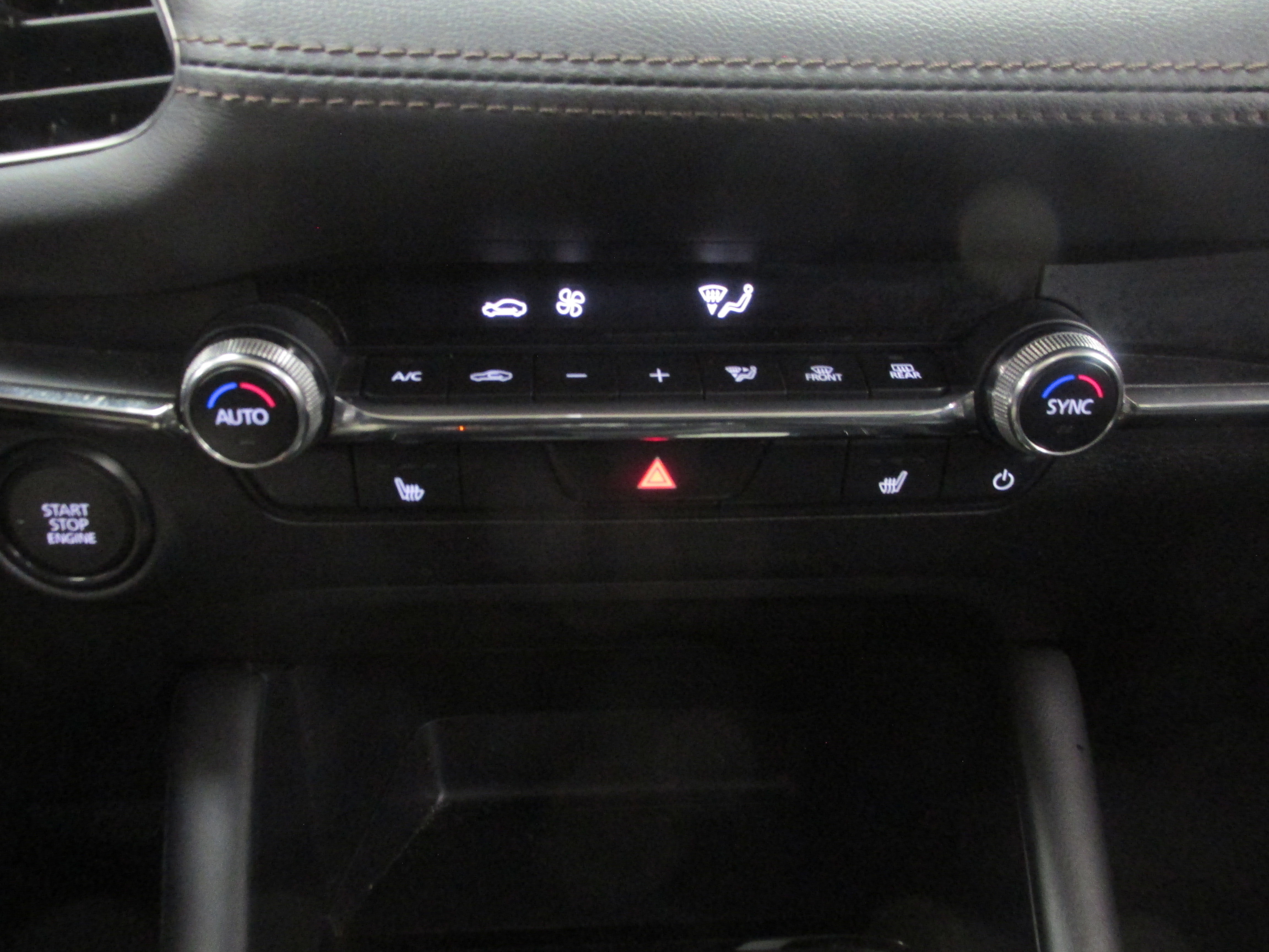 Used 2024 MAZDA MAZDA3 s image 35