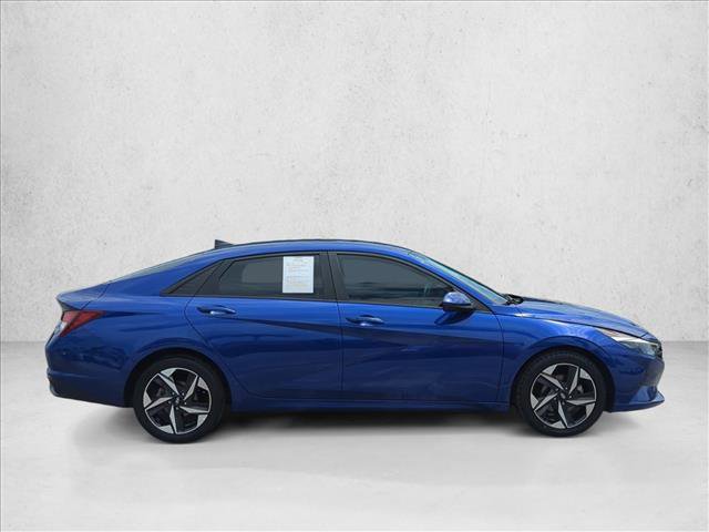 Used 2023 Hyundai Elantra SEL w/ Convenience Package FWD video 4