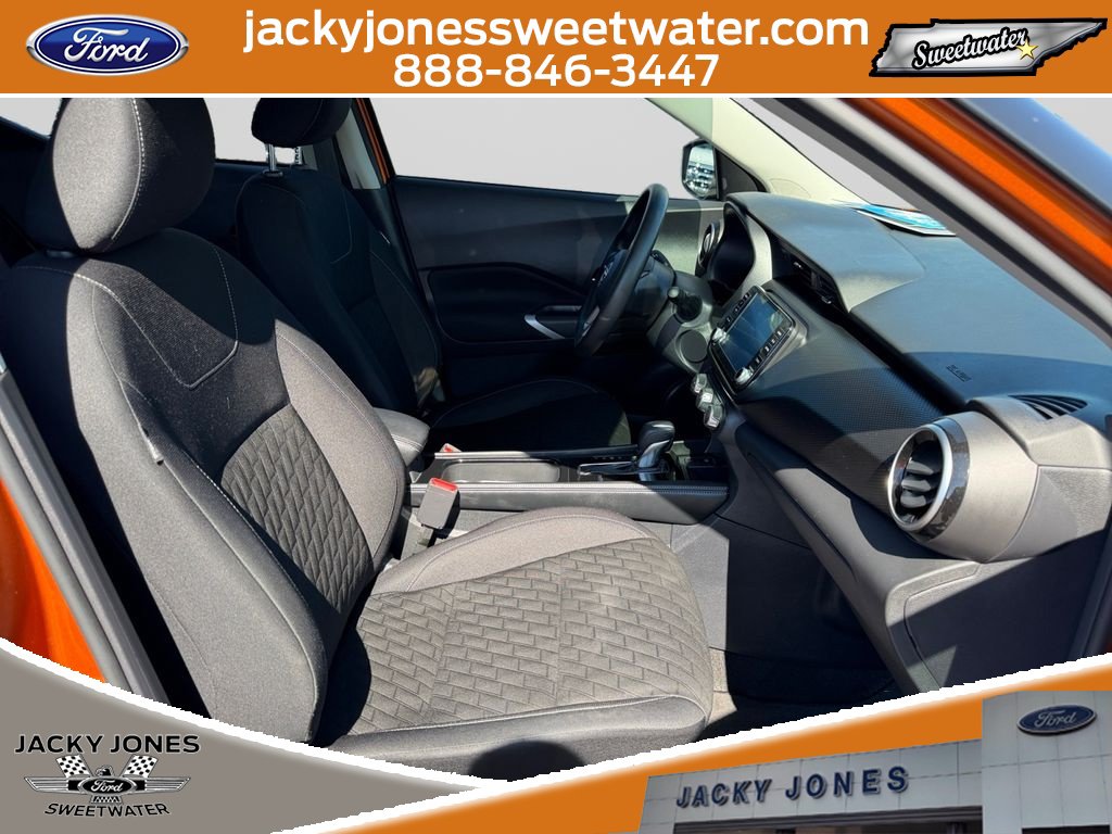 Used 2023 Nissan Kicks SV FWD image 15