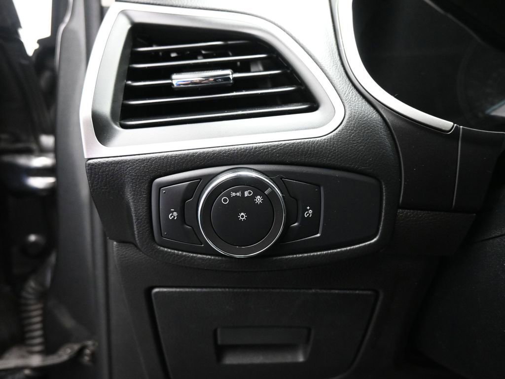 Certified 2017 Ford Edge SEL w/ Equipment Group 201A image 41